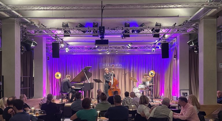 JazzGPT Ella&Louis
